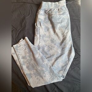 Men’s Lululemon City Sweat Joggers.